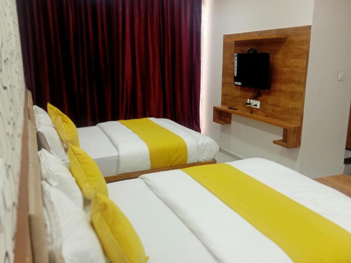 Hotel Dreamland 바도다라 외부 사진